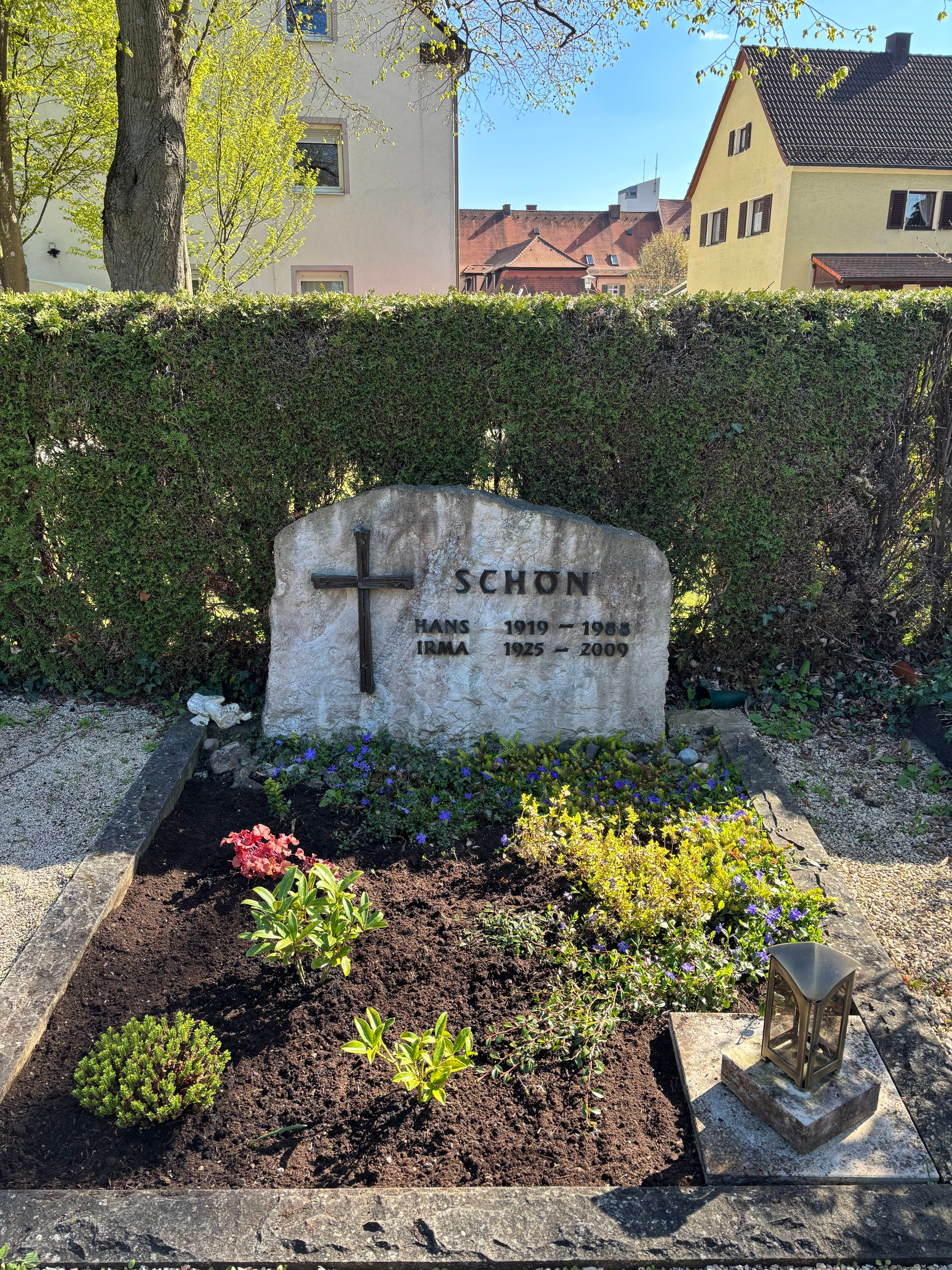 Grabstelle für einen Grabpflege-Auftrag am Südfriedhof in Weißenburg in Bayern